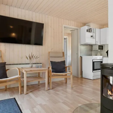 Holiday home Nis - 200m From The Sea By Interhome Nexo